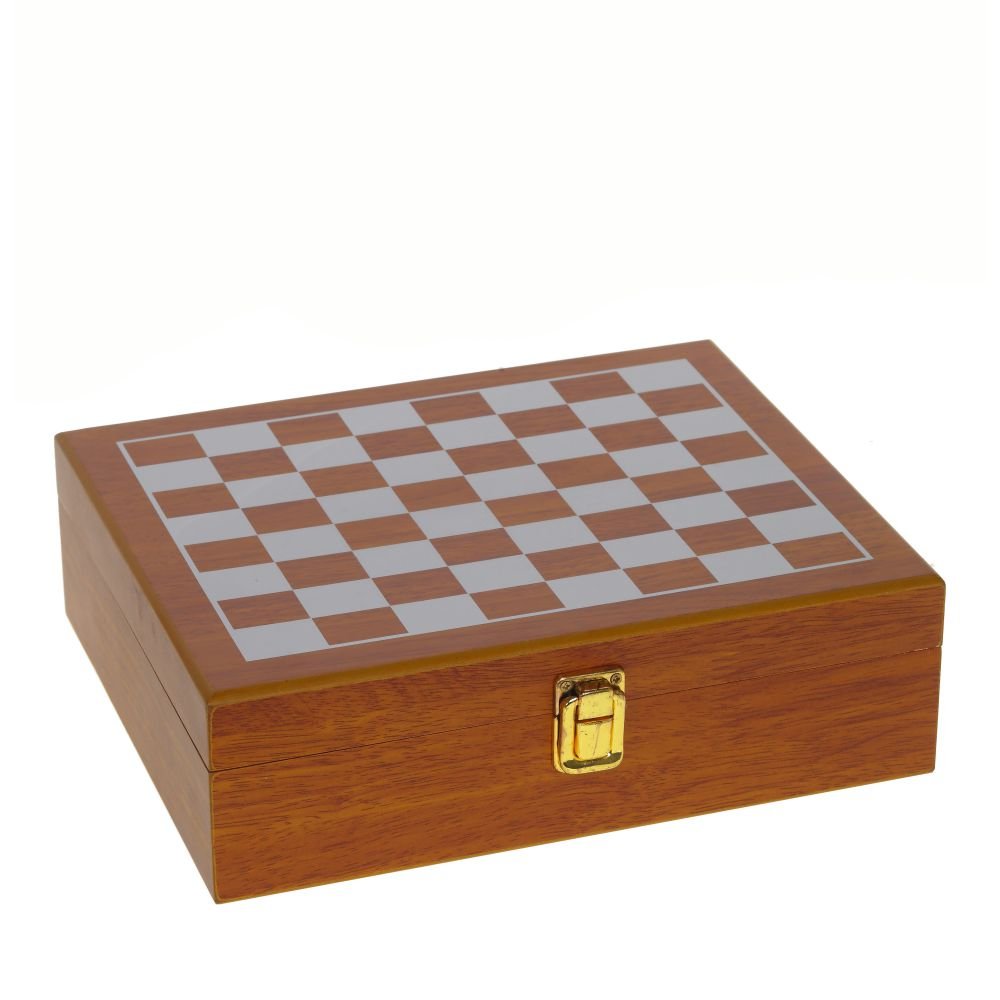 Набор подарочный (шахматы, фляжка 500 мл, 2 стопки 100, воронка), L26 W22 H8 см