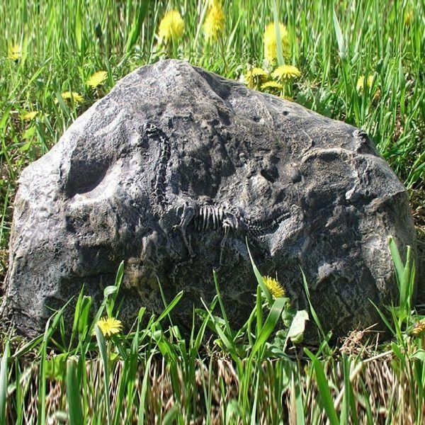 Камень Декоративный с динозавром, высота 46 см